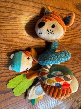 Infantino Spiral Activity Toy - Neutral Fox
